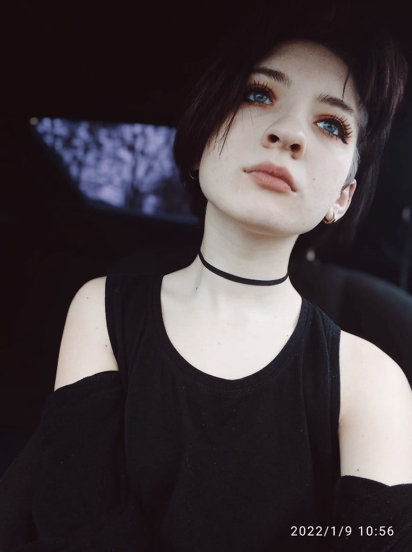 Russian Model #k4Jd3Za7