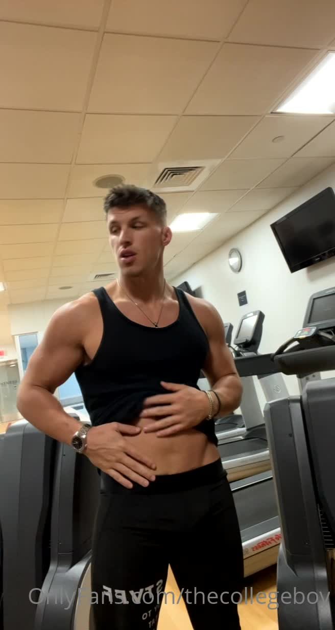 Zach Beech (Rippedshow) - Porno Videos & Fotos - EroMe