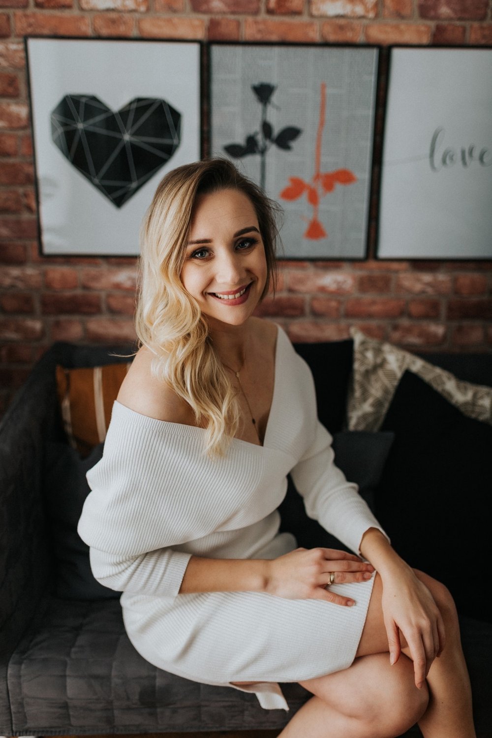 Ewa  shows charms* polish pole dancer * fertile sexy PAWG 🏆👱‍♂ ☪ 👩‍🏭 #myk5rsGB