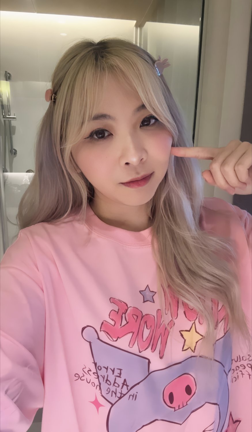 Yvonne #IjnqQiRH