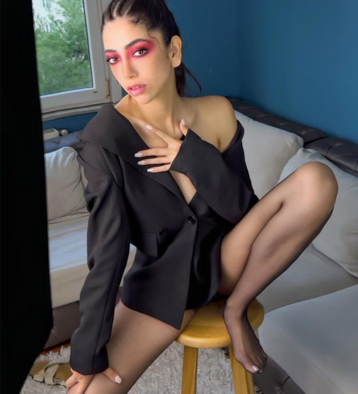 Turkish sexy feet womens #EEh0rxO5