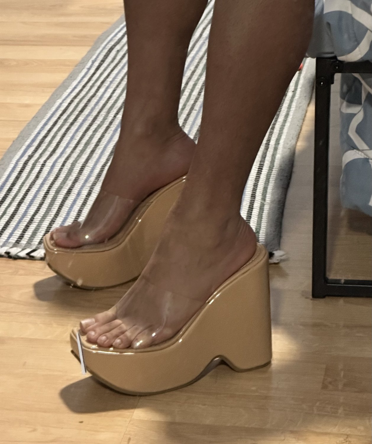 I get so turned on wearing heels.. #69tR3u6c