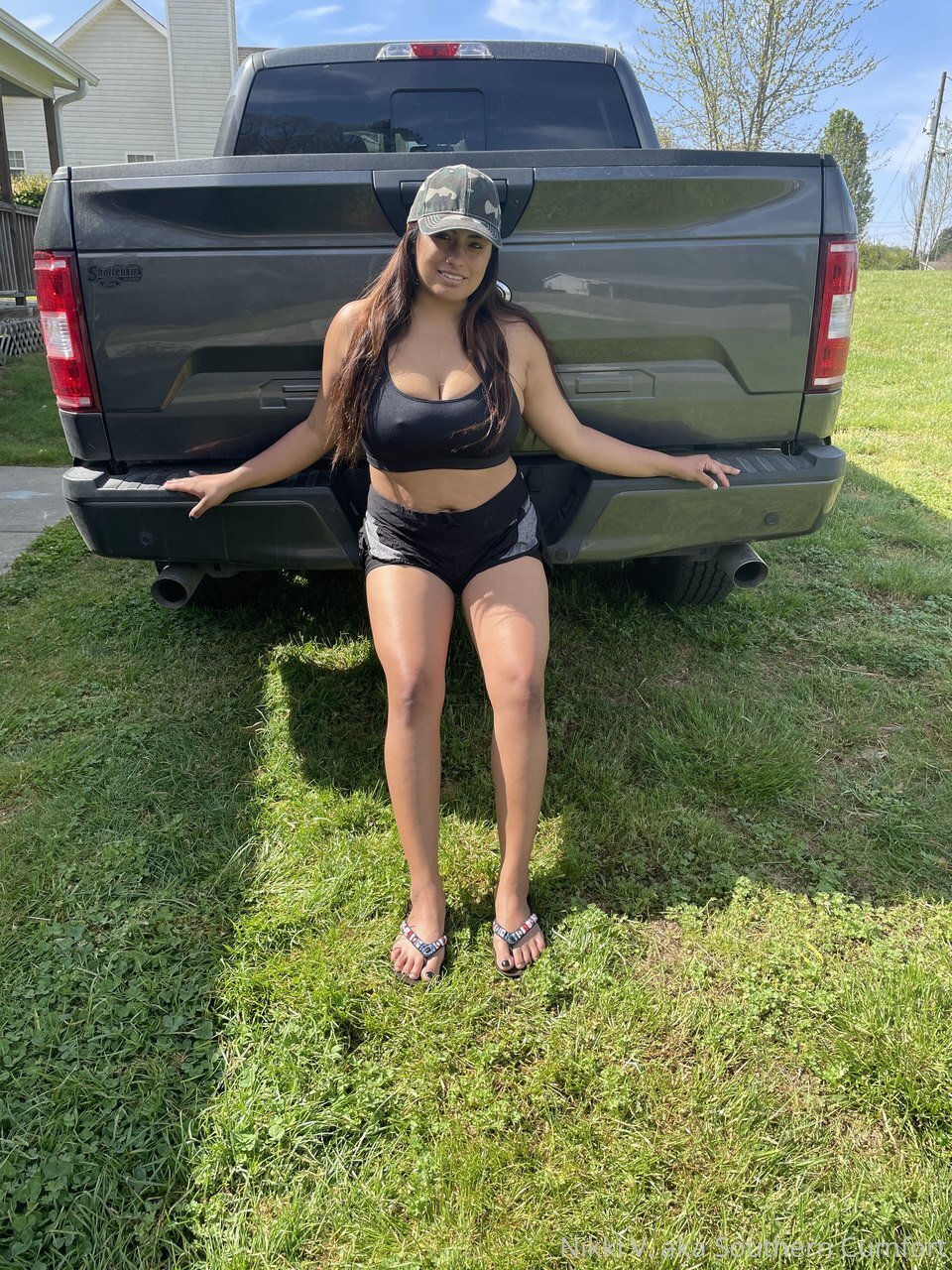 Nikki #EiU4lzJY